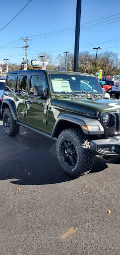 Car Dealer «Brandywine Chrysler Jeep Dodge RAM», reviews and photos, 3807 Kirkwood Hwy, Wilmington, DE 19808, USA