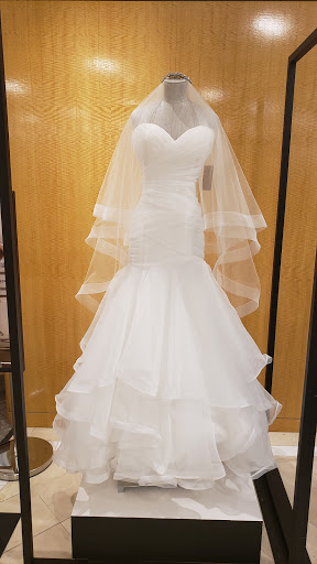 Macy Bridal Salon, 2750 W Big Beaver Rd, Troy, MI 48084, USA, 
