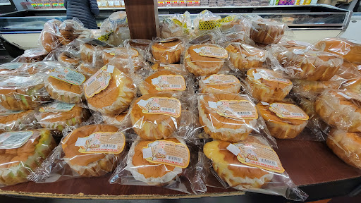 Asian Grocery Store «Hong Phat Food Center», reviews and photos, 101 SE 82nd Ave, Portland, OR 97216, USA