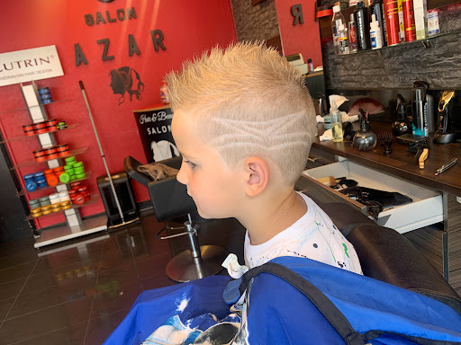 Salon Azar in Give, Vejle