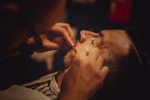 Fabryka Diamentów - Salon Fryzjerski | Barber | Masaże | Konin image