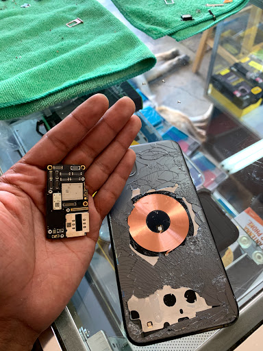 Cell Phone Store «Phone Geek Cellular Repair», reviews and photos, 6125 S Sheridan Rd, Tulsa, OK 74133, USA