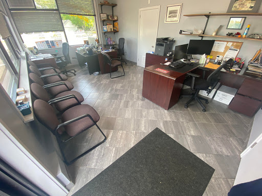 Used Car Dealer «Longmeadow Motor Cars Inc», reviews and photos, 5 Enfield St, Enfield, CT 06082, USA