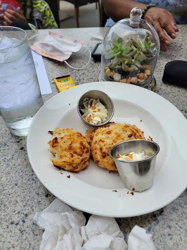 Seafood Restaurant «Devon Seafood + Steak», reviews and photos, 27 W Chocolate Ave, Hershey, PA 17033, USA