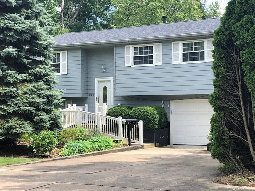 Roofing Contractor «Ashley Roofing And Siding», reviews and photos, 1438 North Rd SE, Warren, OH 44484, USA