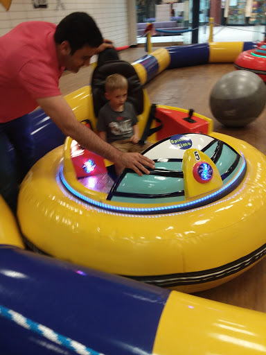 Shopping Mall «College Mall», reviews and photos, 2894 E 3rd St, Bloomington, IN 47401, USA