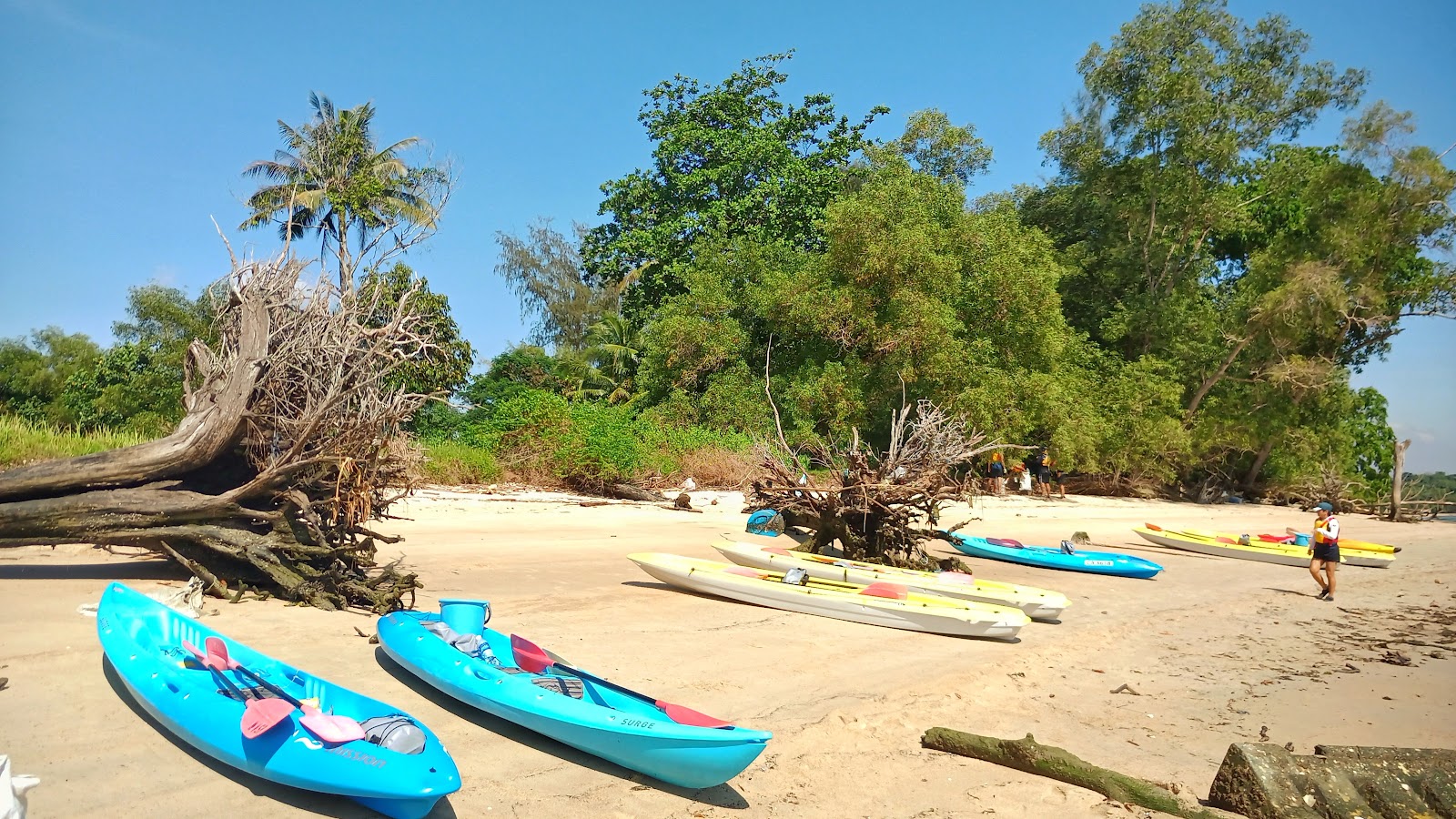 Zdjęcie Secret Beach #2 z powierzchnią beżowy piasek