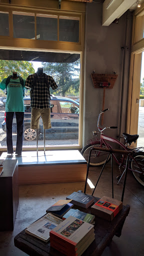 Clothing Store «Patagonia Palo Alto», reviews and photos, 525 Alma St, Palo Alto, CA 94301, USA