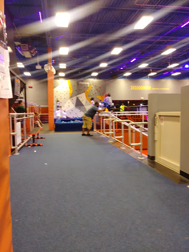 Amusement Center «Sky Zone Trampoline Park», reviews and photos, 10137 E Adamo Dr #800B, Tampa, FL 33619, USA