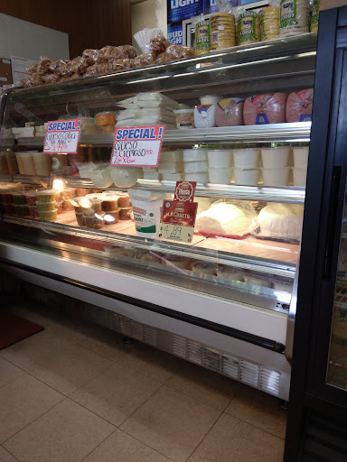 Grocery Store «La Popular Super Market», reviews and photos, 9180 Kiefer Blvd, Sacramento, CA 95826, USA