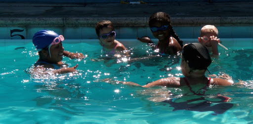 Lucky Duck Swim School