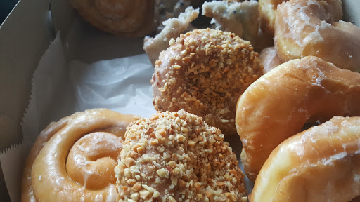Donut Shop «Dutch Girl Donuts», reviews and photos, 19000 Woodward Ave, Detroit, MI 48203, USA