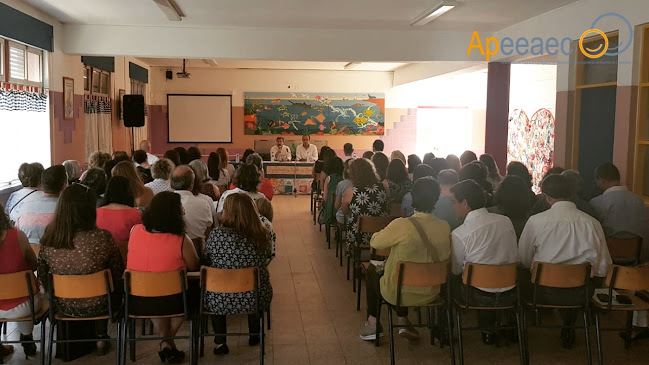 APEEAEC - Associação de Pais e Encarregados de Educação do Agrupamento Escolas do Carregado Horário de abertura