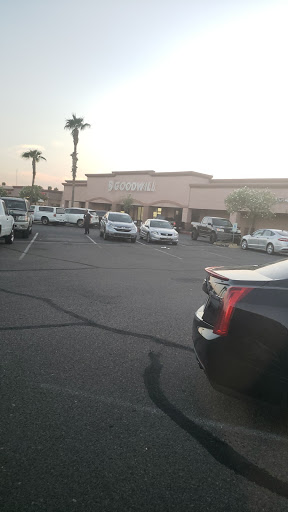 Thrift Store «Alma School & Ray Goodwill Retail Store & Donation Center», reviews and photos