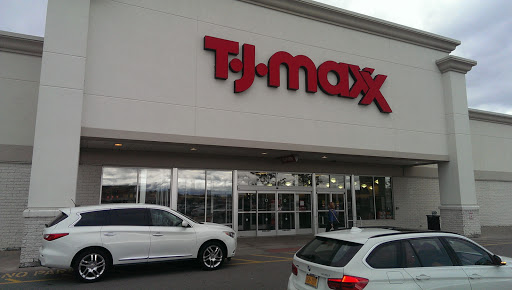 Department Store «T.J. Maxx and HomeGoods», reviews and photos, 3050 Sheridan Dr, Amherst, NY 14226, USA