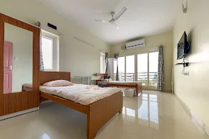 Prestige Living - Premium AC Women's Hostel | Ladies Hostel, PG | Peelamedu, Coimbatore image