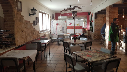 Restaurante Casa La Pradera - Av de Valoria, 3, 34210 Dueñas, Palencia, Spain