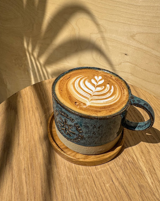 Land's End Coffee - The Roastery