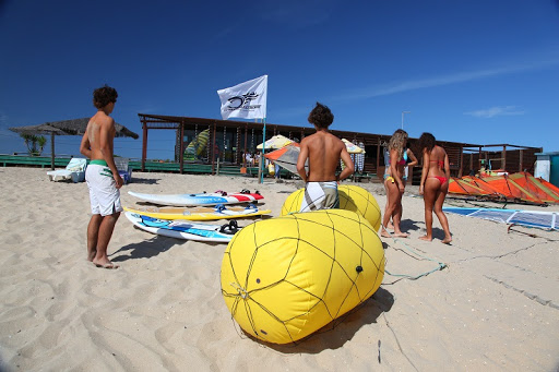 RIACTIVA - Escola de Windsurf, Kitesurf, Kayak, Stand Up Paddle, Surf e Vela em Aveiro