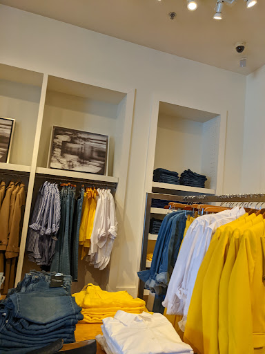 Clothing Store «Banana Republic», reviews and photos, 3056 NJ-10, Denville, NJ 07834, USA