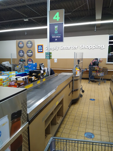 Supermarket «ALDI», reviews and photos, 5216 Detroit Ave, Elyria, OH 44035, USA