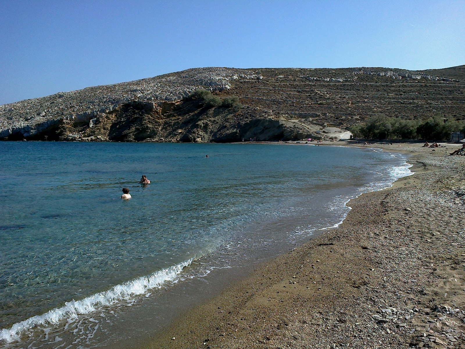 Livadi beach'in fotoğrafı doğal alan içinde bulunmaktadır