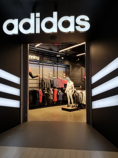 Shopping Mall «Menlo Park Mall», reviews and photos, 55 Parsonage Rd, Edison, NJ 08837, USA