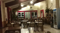 Atmosphère du Restaurant auberge de la bruyere à La Roque-Esclapon - n°5