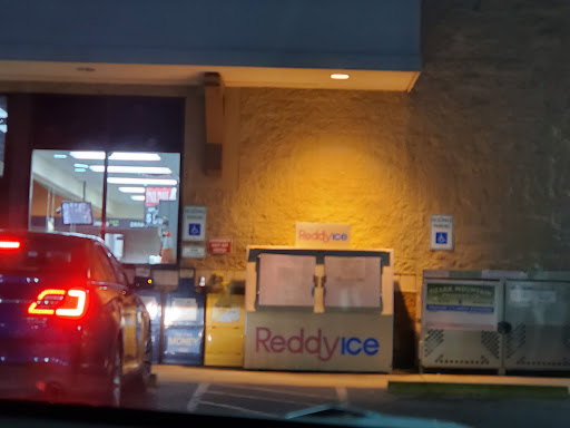 Grocery Store «Harps Food Store», reviews and photos, 2005 Harrisburg Rd, Jonesboro, AR 72401, USA