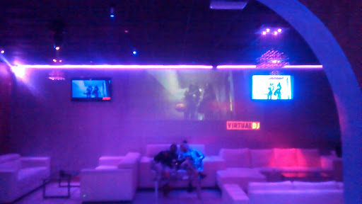 Lounge «Cloud 9 Hookah Lounge and Cafe», reviews and photos, 2880 Holcomb Bridge Rd #110, Alpharetta, GA 30022, USA