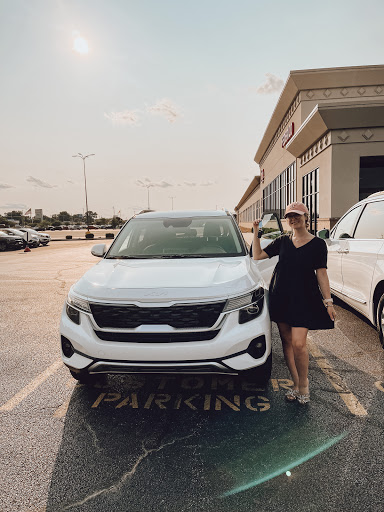 Car Dealer «Federico KIA», reviews and photos, 1911 E Edwardsville Rd, Wood River, IL 62095, USA