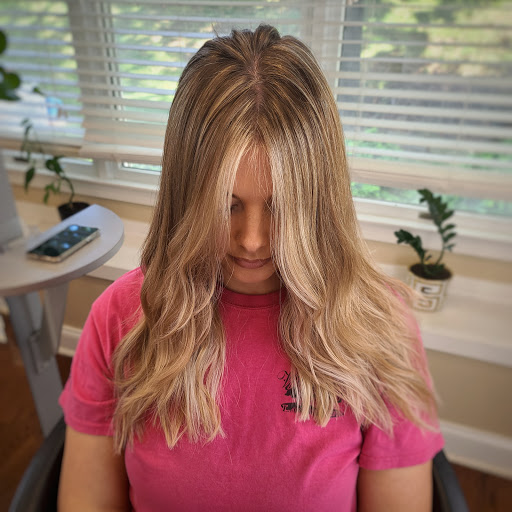 Beauty Salon «Color Bar Beauty Salon», reviews and photos, 519 N Mountain Rd, Harrisburg, PA 17112, USA