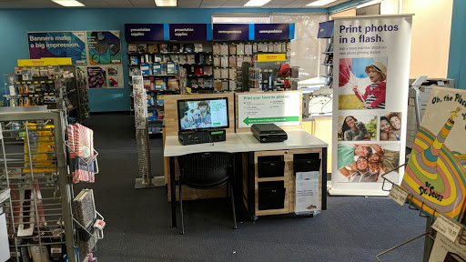 Print Shop «FedEx Office Print & Ship Center», reviews and photos, 212 NJ-18, East Brunswick, NJ 08816, USA