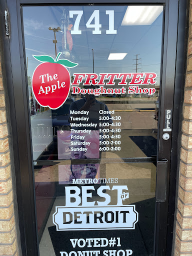 Donut Shop «Apple Fritter Donut Shop», reviews and photos, 741 E 9 Mile Rd, Ferndale, MI 48220, USA