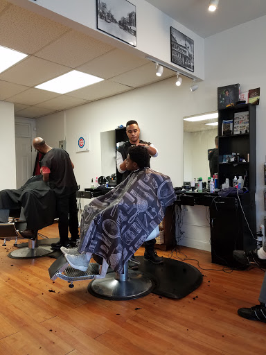 Barber Shop «Masters Touch The Barber Shop», reviews and photos, 207 N Harlem Ave, Oak Park, IL 60302, USA