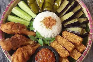 Warung nasi kuning bu yuyun image