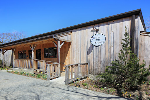 MV Wine & Spirits, 17A Airport Rd, Edgartown, MA 02539, USA, 