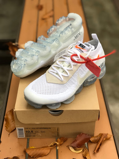 Thrift Store «Lucky Dog Clothing», reviews and photos, 8201 Greenwood Ave N, Seattle, WA 98103, USA