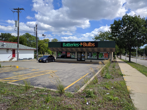 Car Battery Store «Batteries Plus Bulbs», reviews and photos, 5474 S 27th St, Milwaukee, WI 53221, USA