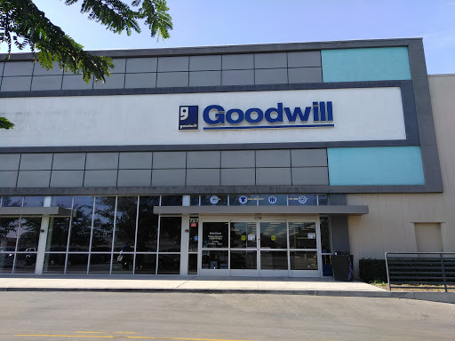 Thrift Store «Goodwill Store & Donation Center», reviews and photos, 727 W Redondo Beach Blvd, Gardena, CA 90247, USA