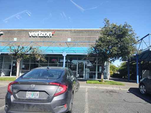 Cell Phone Store «GoWireless Verizon Authorized Retailer», reviews and photos, 2389 NW Kings Blvd, Corvallis, OR 97330, USA