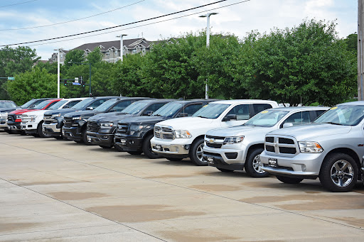 Used Car Dealer «Deery Brothers Chrysler Dodge Jeep Ram Iowa City», reviews and photos, 651 IA-1, Iowa City, IA 52246, USA