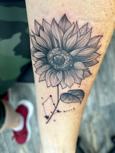 Explore women tattoo ideas, creative tattoo ideas in El Paso, available at American Tattoo Society of Ft Bliss