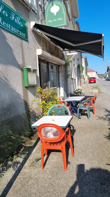 Bar chez les Filles à Châtillon-Saint-Jean