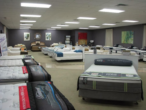 Appliance Store «Famous Tate Appliance & Bedding Center», reviews and photos, 3347 Henderson Blvd, Tampa, FL 33609, USA