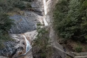 Jiulong Waterfall （Southeast Gate） image
