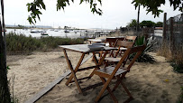 Atmosphère du Bar-restaurant à huîtres Chai Bertrand à Lège-Cap-Ferret - n°3