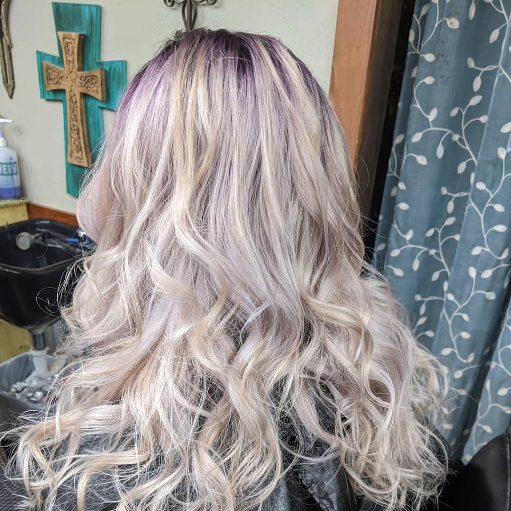 Hairology Salon 77615