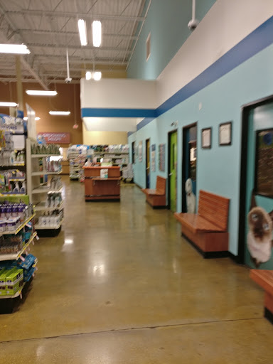 Pet Supply Store «PetSmart», reviews and photos, 2325 S Stemmons Fwy, Lewisville, TX 75067, USA