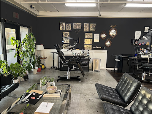 Explore et tattoo ideas, creative tattoo ideas in Lakeland, available at Holy Grail Tattoo